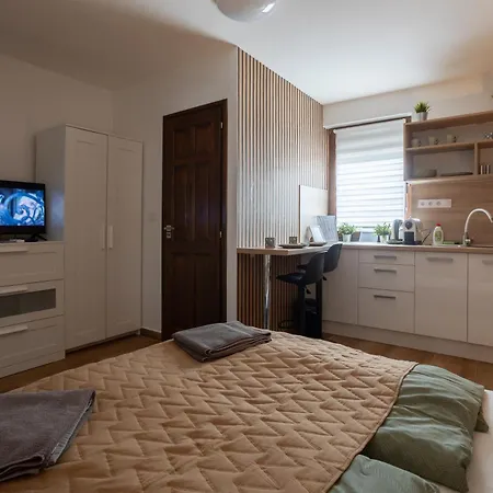 Rp Apartmanhaz Demjén