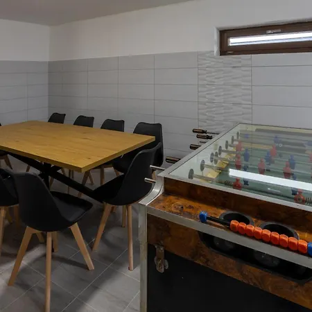 Rp Apartmanhaz Lägenhet