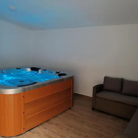 Rp Apartmanhaz Demjén